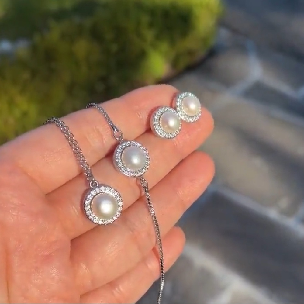 Elegant Pearl Jewelry Set- Earrings, Necklace & Bracelet